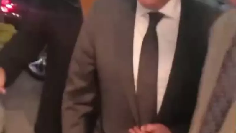وصول خالد الدرندلي لتكريمه في أوسكار المساء الرياضي