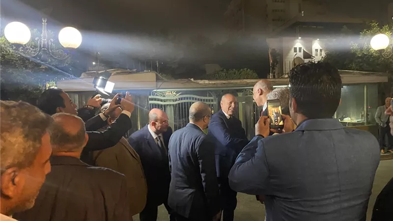 محافظ القاهرة يصل حفل أوسكار المساء الرياضي