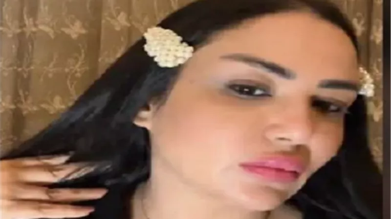 إيمان أيوب تحسم جدل إجرائها عملية جراحية فى الوجه.. عاملة فيلر