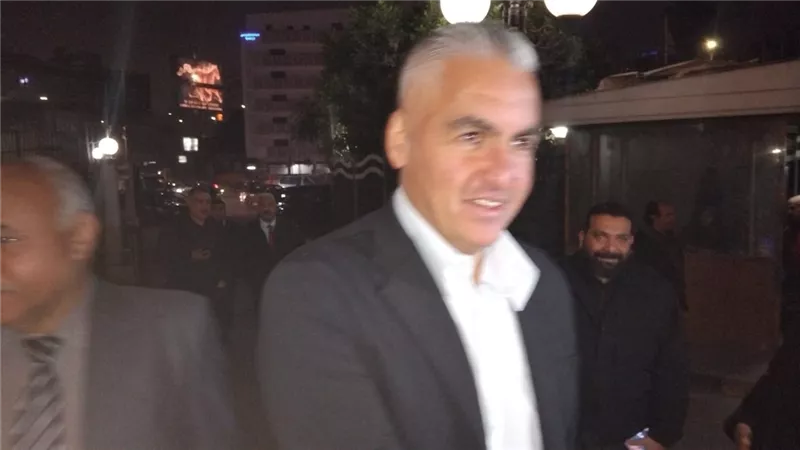 سيف زاهر يصل حفل 