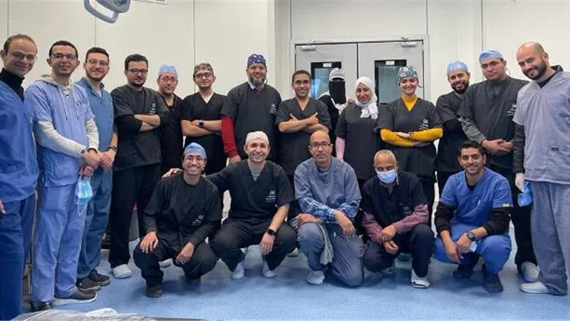 طب حلوان تحقق إنجاز طبى عالمى فى مناظير الفراغ الـ3 بمستشفى بدر الجامعى صور