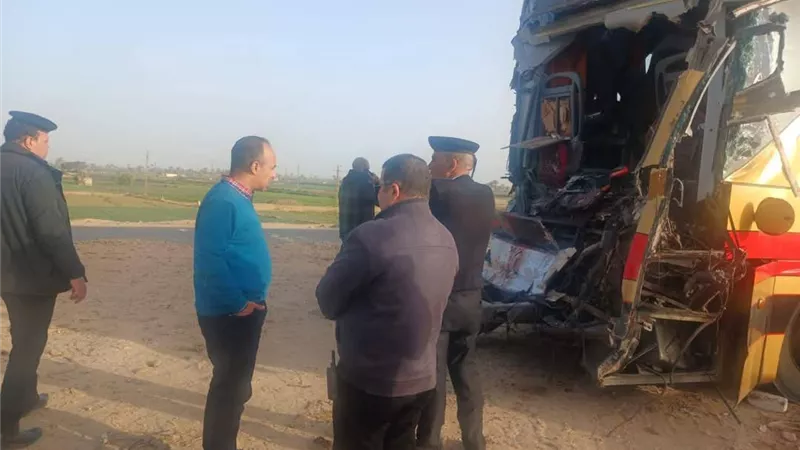 المحافظ يوجه نائبه بمتابعة التداعيات لحادث الصحراوي الغربي