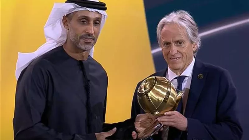 جلوب سوكر .. جيسوس أفضل مدرب فى الشرق الأوسط 2024