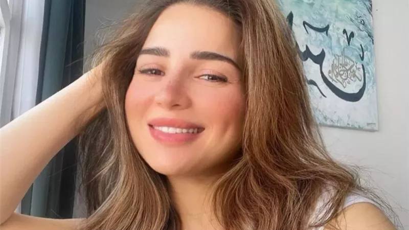 الحب كله.. الجمهور يدعم مي عز الدين بعد عودتها لـ اللوكيشن