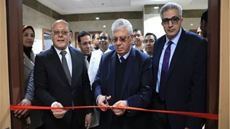 وزير التعليم العالي يفتتح عددًا من المشروعات بجامعة سوهاج