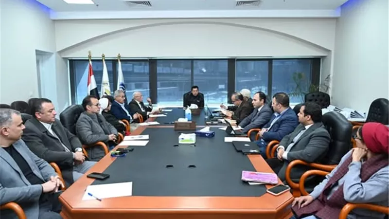 وزير الشباب يبحث مع أعضاء الاتحاد الإفريقي للرياضة الجامعية خطة الاتحاد