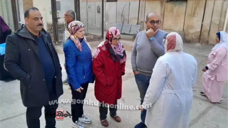 وكيل صحة دمياط يفاجئ مستشفى الزرقا ويشيد بإنتظام العمل