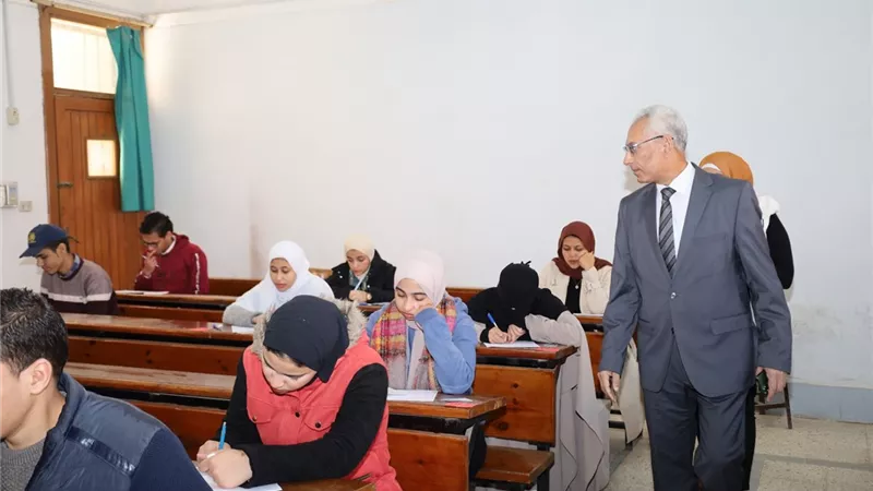 إنطلاق امتحانات الفصل الدراسي الاول بجامعة المنيا