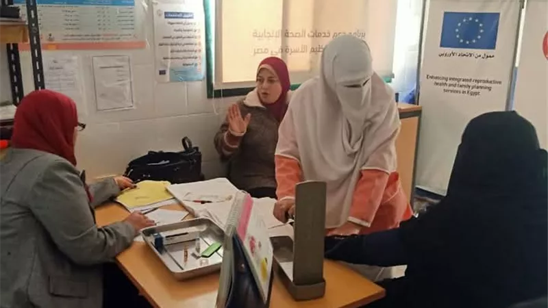الفرق الطبية بمطروح تقدم حملة «مشوار الألف الذهبية.. يبدأ بخطوة»