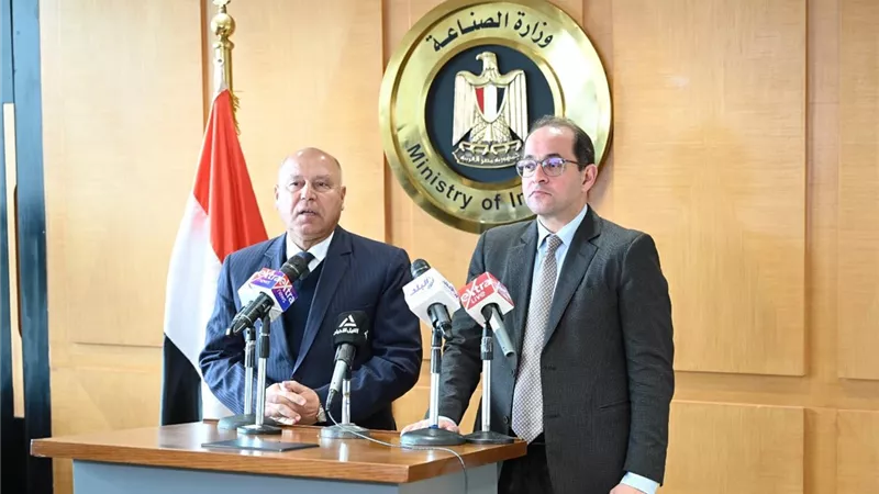 إطلاق المرحلة الأولى من مساندة الشركات في القطاعات الصناعية