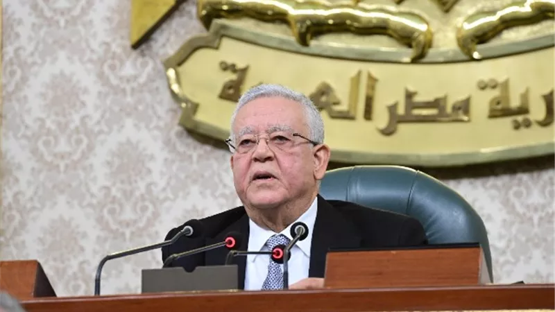رئيس مجلس النواب يهنئ الرئيس عبد الفتاح السيسي بالعام الميلادي الجديد