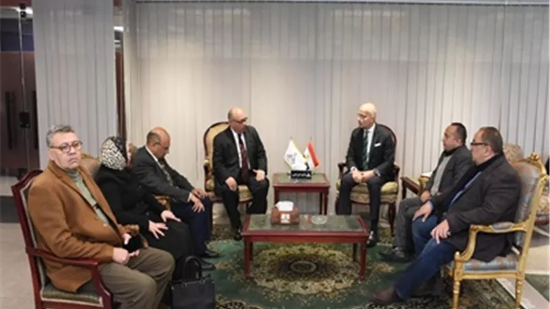جامعة عين شمس تنظم ورشة حول إعداد موازنة البرامج والأداء في الجامعات