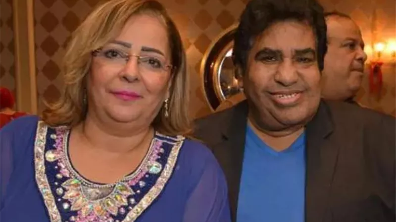 أخفوا عنه خبر وفاتها.. قصة أحمد عدوية مع زوجته