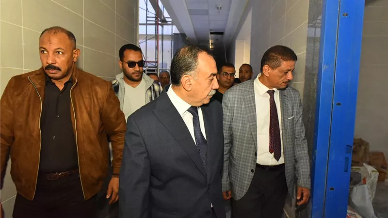 محافظ أسيوط يتفقد أعمال إنشاء وحدة طب الأسرة بالشهابية