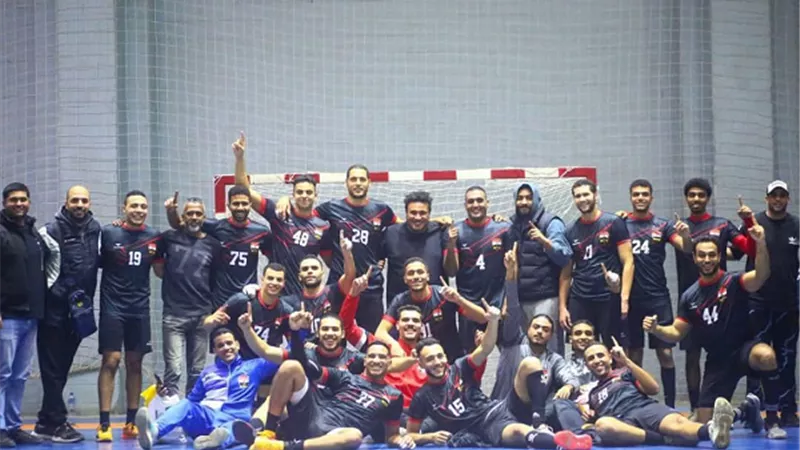 يد الأوليمبي رجال يتصدر دورى كرة اليد بالفوز علي الشمس 29 - 28