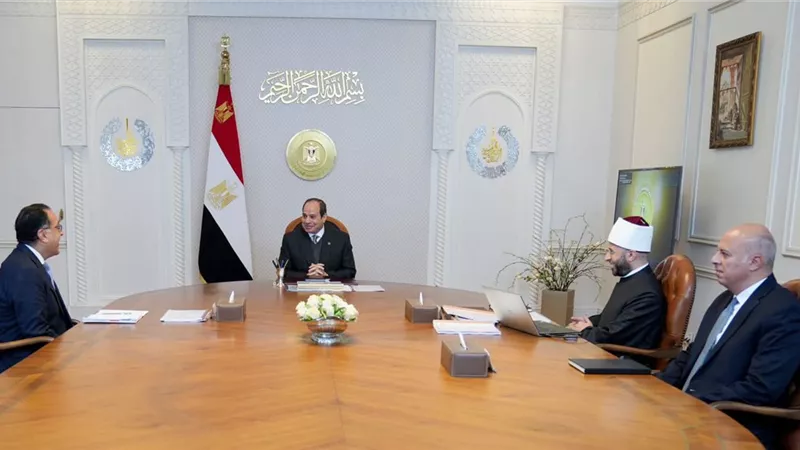 السيسي يوجه بمواصلة جهود تحسين أحوال الأئمة والخطباء والدعاة