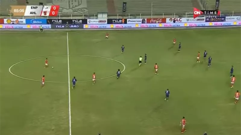 الأهلي يتعادل سلبيا مع إنبي في مباراة مثيرة في الدوري