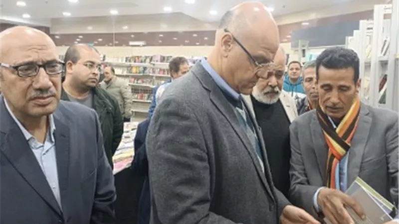 محافظ القليوبية يفتتح معرض الكتاب الأول بقصر ثقافة القناطر الخيرية