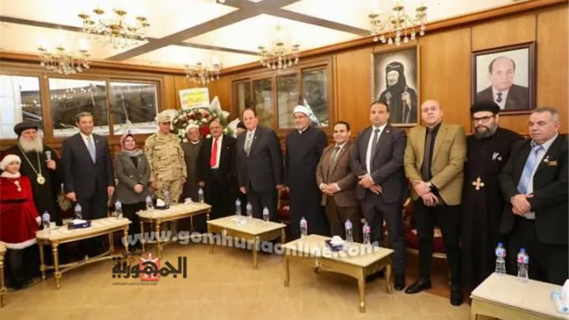 محافظ دمياط يزور كنيسة العذراء مريم ويُقدم التهنئة بعيد الميلاد