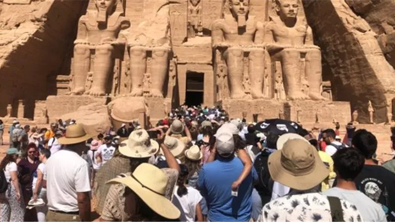 الغرف السياحية : مصر استقبلت 15 مليونا و300 ألف سائح خلال 2024