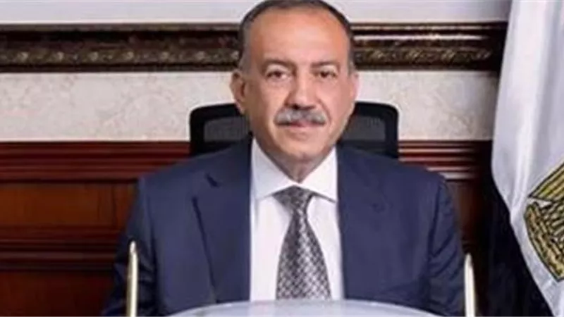محافظ أسيوط يثمن الأعمال الإنتاجية التي تتمتع بها مزارع الجامعة