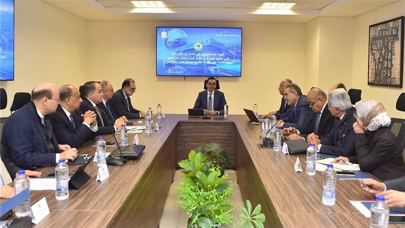 الخطيب: زيادة ساعات العمل بالموانئ يرفع قدرتنا التنافسية