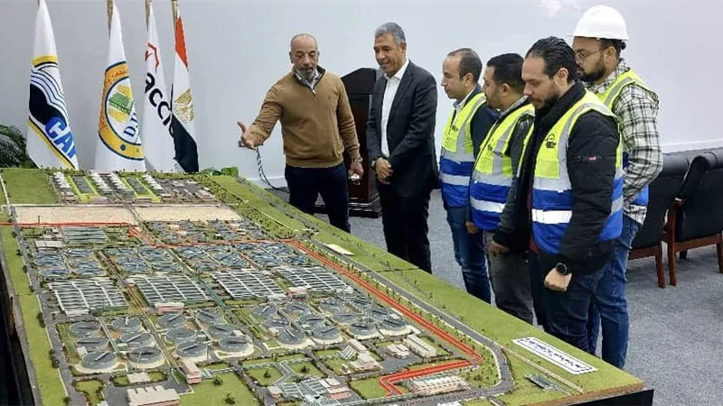 رئيس الجهاز التنفيذي لمياه الشرب يتفقد محطة معالجة الجبل الأصفر