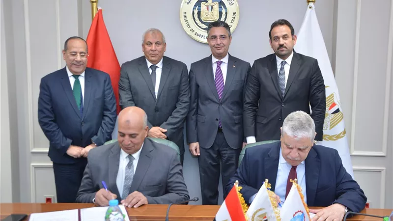 مبادرة وزارة التموين لسوق اليوم الواحد تصل محافظة الوادى الجديد
