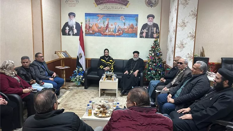 وكيل تعليم مطروح تهنئ الأقباط بالعام الميلادي الجديد