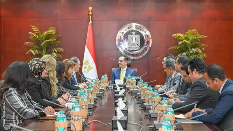 وزير الاستثمار:الوزارة تسعى لتشجيع الصادرات المصرية وزيادة تنافسيتها عالميا