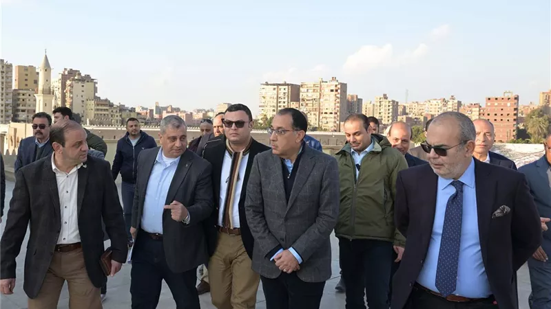 رئيس الوزراء يتابع الموقف التنفيذي لمشروع حدائق 