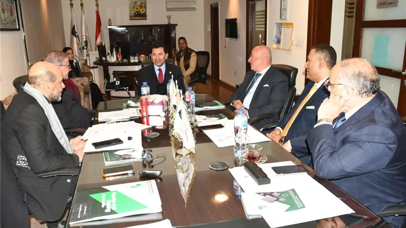 وزير الشباب يبحث التعاون مع المنظمة المصرية لمكافحة المنشطات