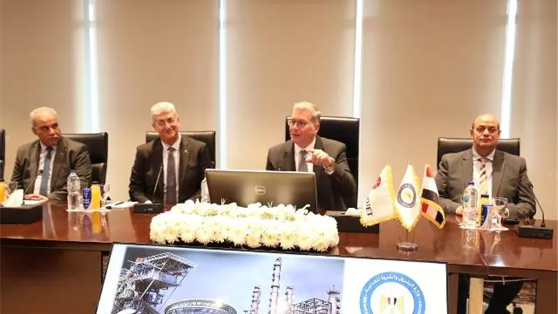 وزير البترول: تقديم كل أوجه الدعم لبتروجت للتوسع في أعمالها داخليا وخارجيا