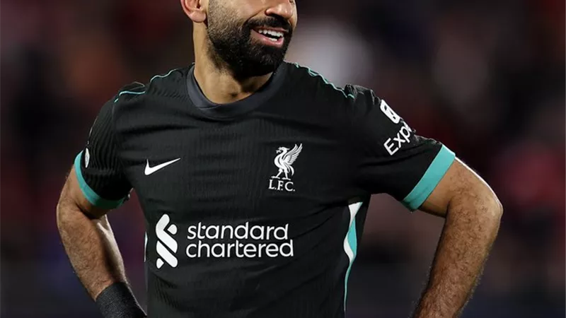 تقارير: خطوة واحدة تفصل ليفربول عن تجديد عقد محمد صلاح