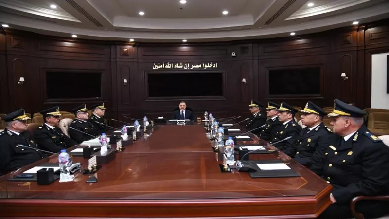 وزير الداخلية : رفع حالة الاستعداد الأمني تزامناً مع أعياد رأس السنة