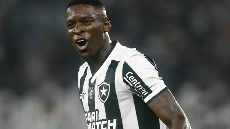 متفوقا على ميسي.. مهاجم بوتافوجو أفضل لاعب بأمريكا الجنوبية