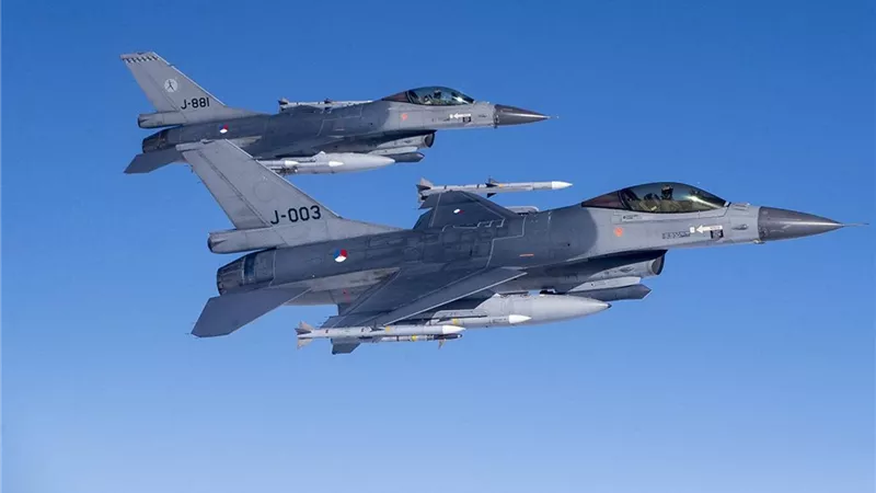 تدريب 200 طيار أوكراني على F-16 في المملكة المتحدة