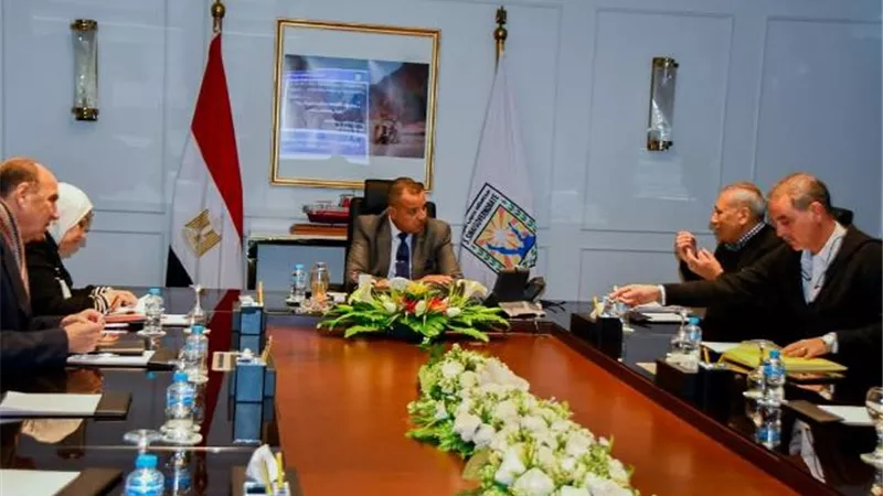 6 دول عربية و17 محافظة مصرية تشارك في سباقات الهجن بشرم الشيخ
