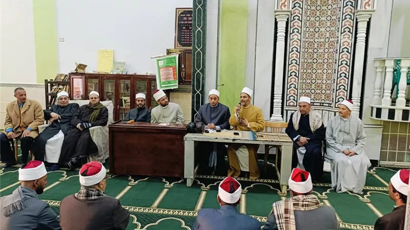 مرور مدير أوقاف المنيا على إدارة أوقاف سمالوط ولقاء الأئمة