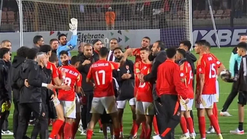 محمد رمضان يحذر نجوم الأهلي من مباراة شباب بلوزداد
