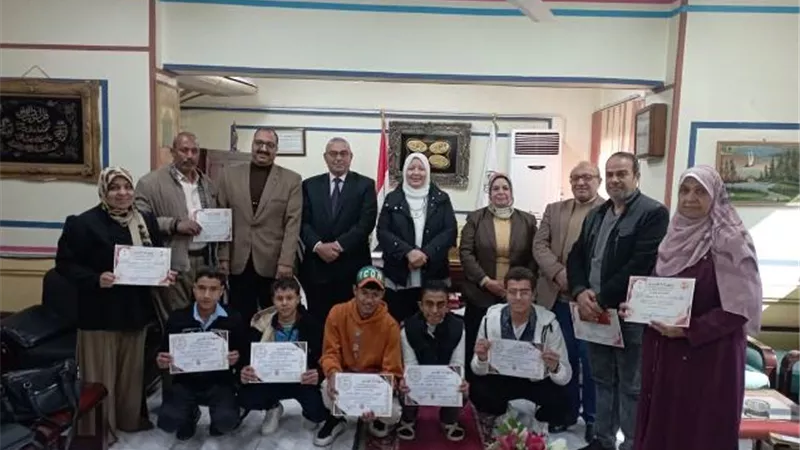 طلاب بنى سويف في مبادرة تجميل وتشجير المدارس