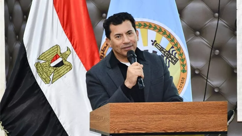 أشرف صبحي: ٢١١ مليون جنيه حجم الإنشاءات الشبابية والرياضية بمطروح