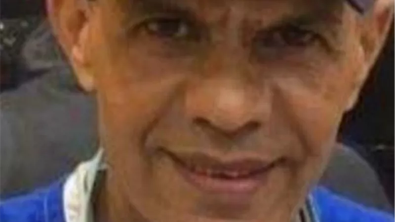 وفاة متوليحسين المدير الفنى لعمال المنصوره أثناء مباراته مع طلخا