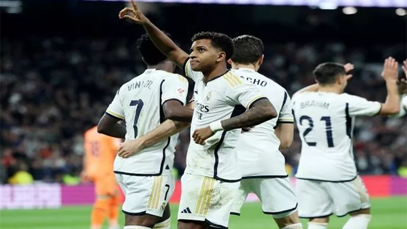 القنوات الناقلة لمباراة ريال مدريد اليوم ضد فالنسيا في الدوري الإسباني