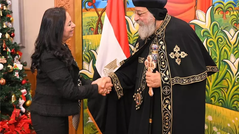 وزيرة التضامن تزور البابا تواضروس الثانى للتهنئة بعيد الميلاد المجيد