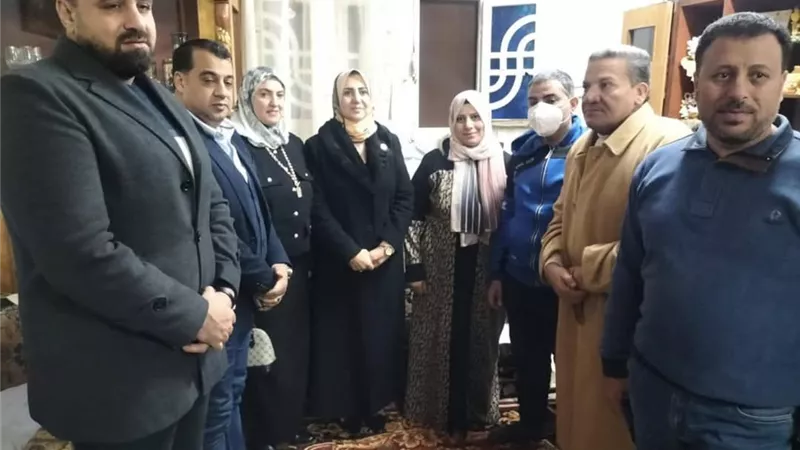 الامين العام لمستقبل وطن يهدى زوجين عمرتين ردا للجميل