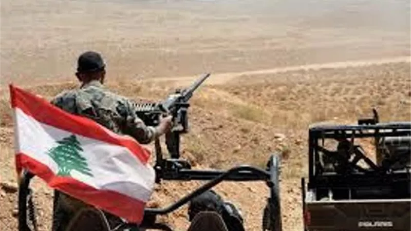 الجيش اللبناني يعلن إصابة 4 جنود بعد تجدد الاشتباكات مع سوريين
