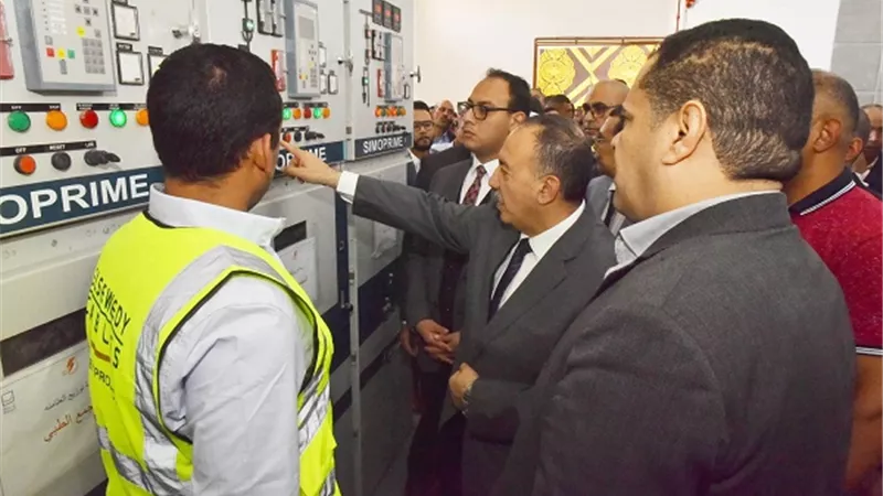 محافظ أسيوط: قطاعى الكهرباء شهدا نمو كبيرا بتكلفة 806 مليون جنيه