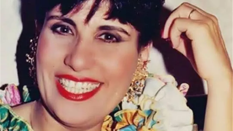 ادفنونى سريعا وقفوا ساعة كاملة أمام قبرى..وصية الفنانة سعاد نصر