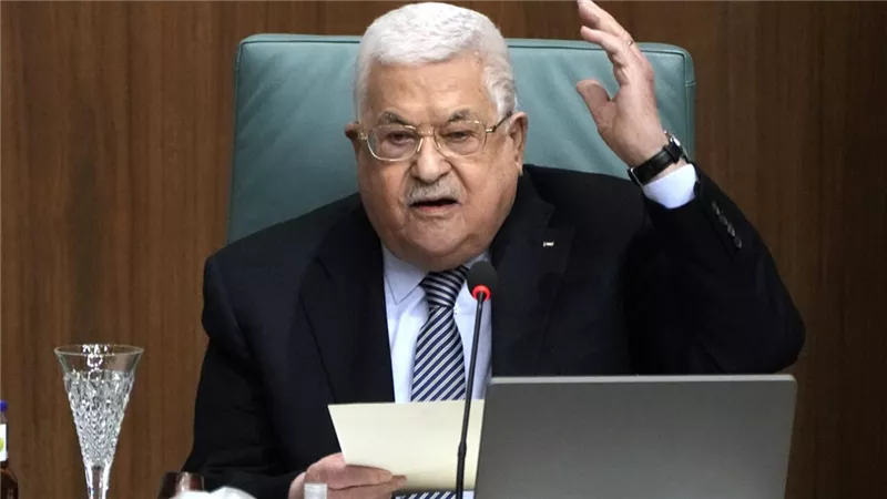 الرئيس الفلسطيني: انخفاض سكان غزة 6% دليل على وحشية الاحتلال